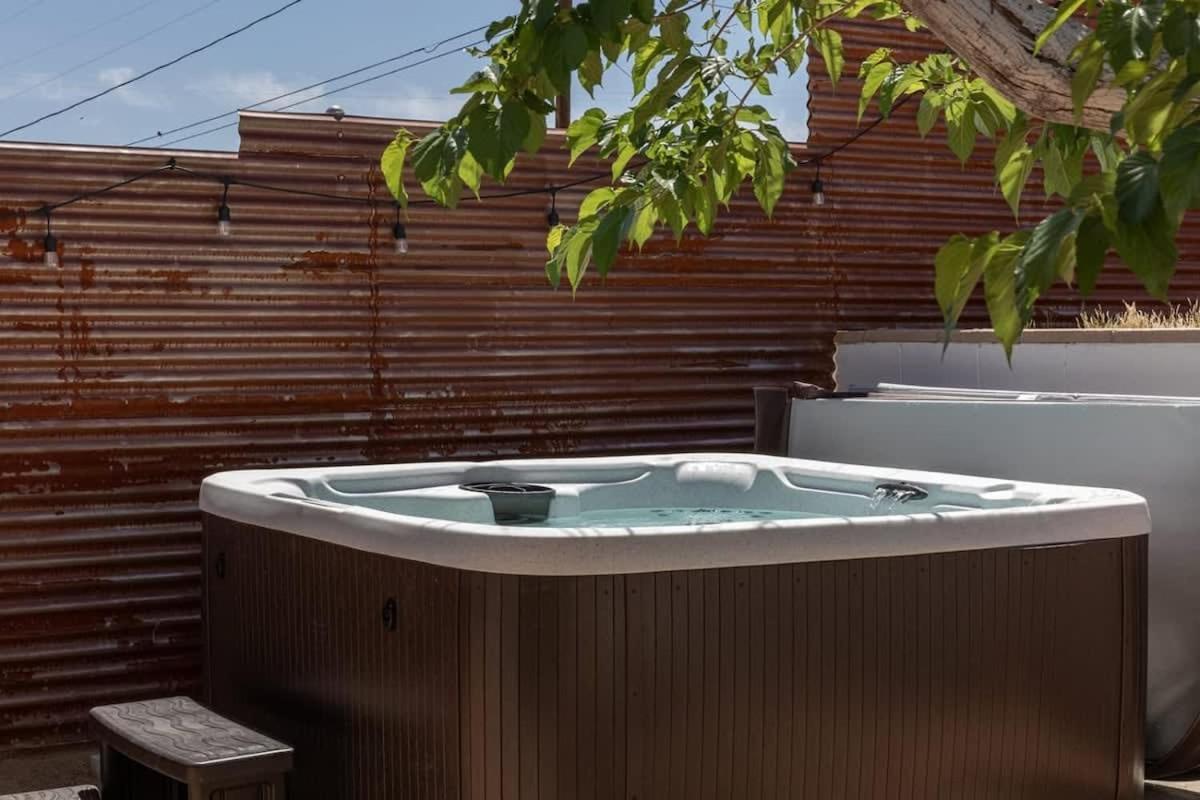 Joshua Tree - Le Tout Petit W Hot Tub エクステリア 写真