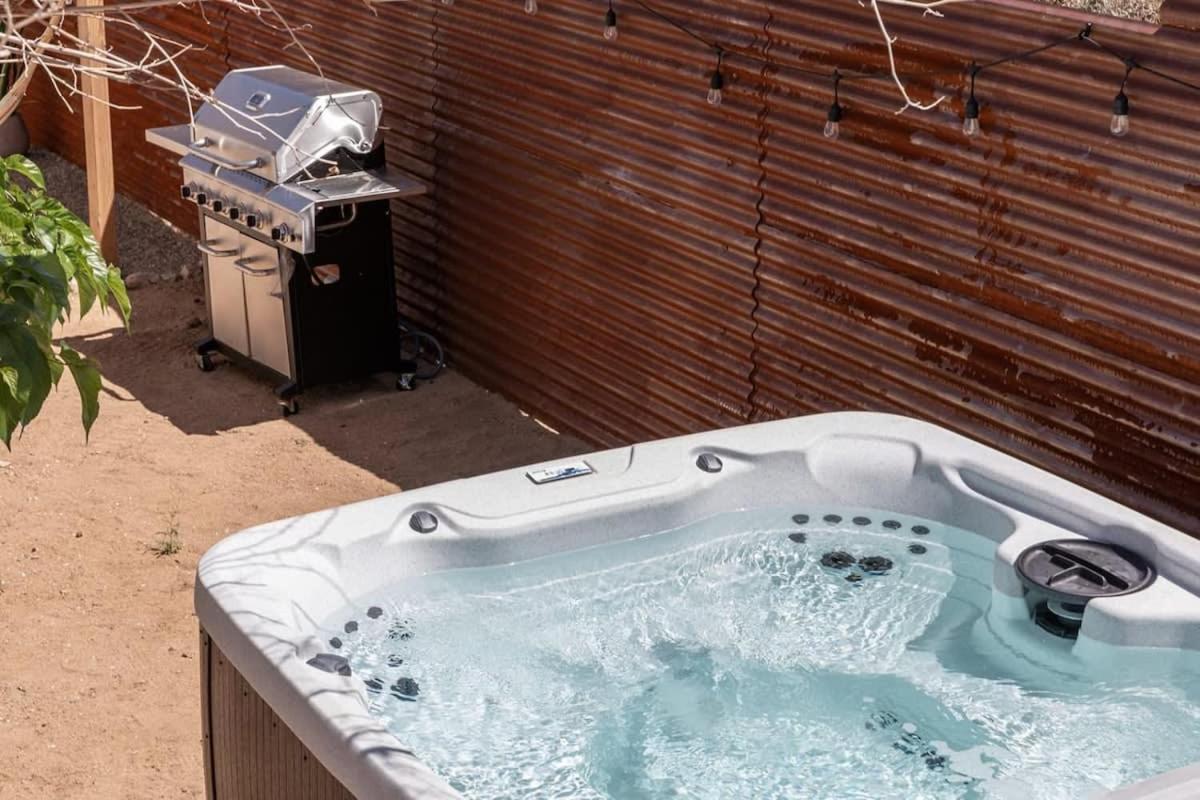 Joshua Tree - Le Tout Petit W Hot Tub エクステリア 写真