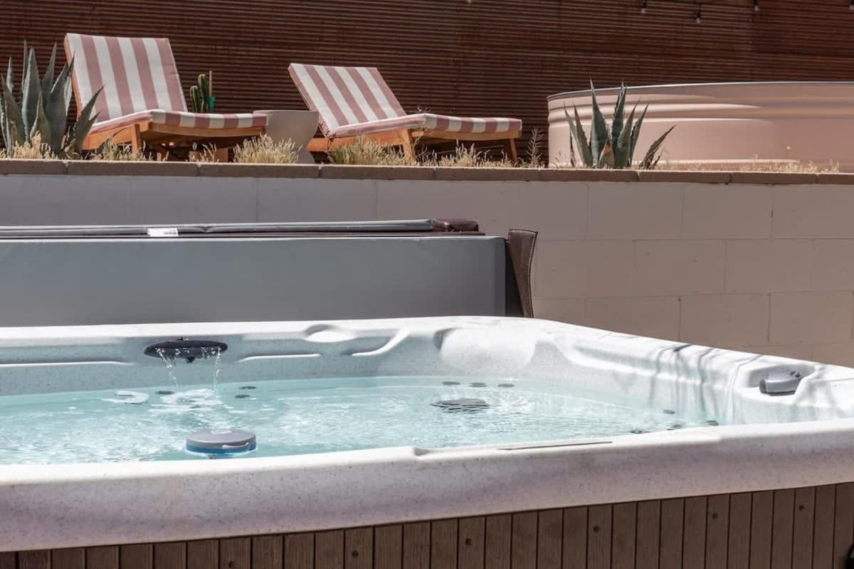 Joshua Tree - Le Tout Petit W Hot Tub エクステリア 写真